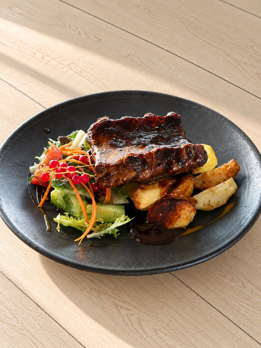 Ribs with sides
