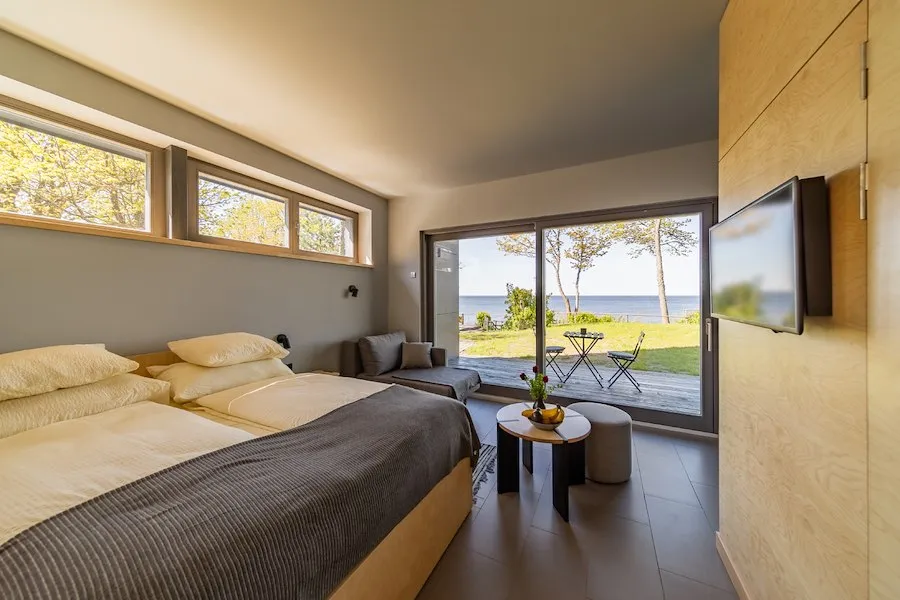 Sunset Apartments studio apartment
