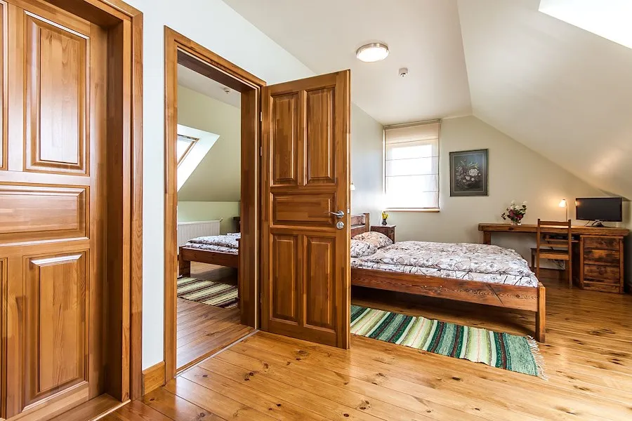 Guest House family room